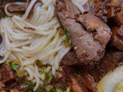 -花溪巷牛肉粉(泉城路店)