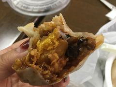 蛋黄烧麦-吉祥馄饨(三林家园店)