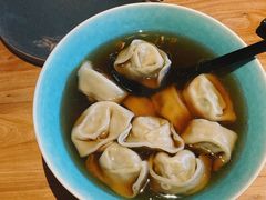 猪油渣大馄饨-人间酒暖·Go blanc·烧鸟·深夜食堂(陆家嘴店)