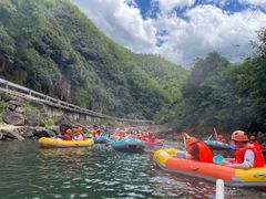 -安吉龙王山峡谷漂流