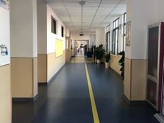 -崂山区第二实验小学