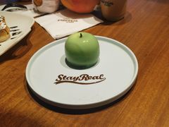 -StayReal Cafe(长宁来福士广场东八区店)