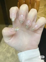 -雪奈传统美甲美睫