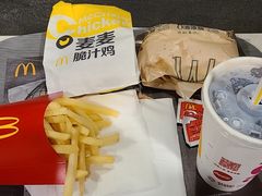 -麦当劳(乳山路店)