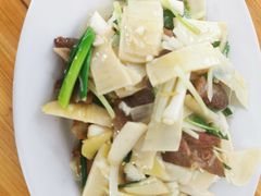 -广客美食坊(丹霞山店)