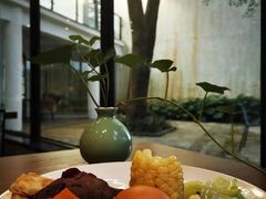 -金牛山大酒店(南北湖风景区店)