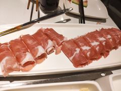 肥牛-海底捞火锅(长宁路龙之梦店)