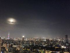 -广州中心皇冠假日酒店