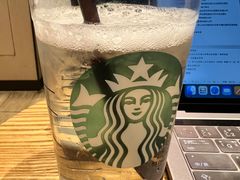 -星巴克臻选(上海陆家嘴中心店)