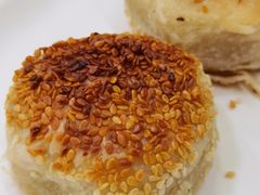蟹黄烧饼-聚香斋(东关街店)
