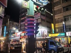 -六合夜市