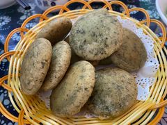 蒿子粑粑-龚师傅土菜馆.地道农家菜(魅力湘西店)