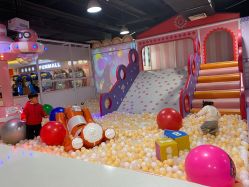 -蹦蹦乐园(南桥百联店)