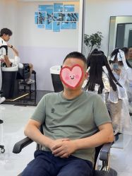 -V7 HAIR SALON