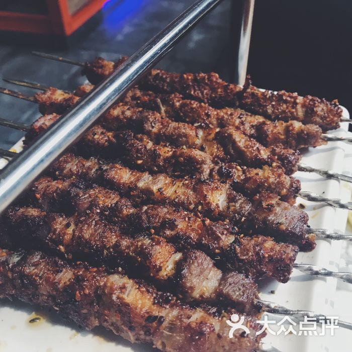 天池延边朝鲜族烤串现串羊肉大串图片-北京烧烤-大众点评网