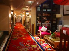 -喜鹊愉家酒店(郑州曼哈顿博览中心地铁站店)