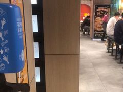 -麦当劳(百联西郊购物中心店)