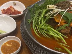 -喇喇排骨火锅·传统韩式脊骨汤(望京西园总店)