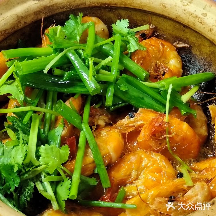 抵食夹大件的煲仔菜～秋哥美食