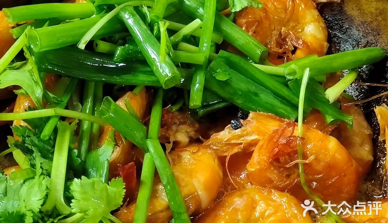 抵食夹大件的煲仔菜～秋哥美食