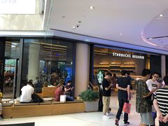 -星巴克臻选(上海合生汇1F店)