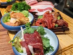 -明洞阿姨·韩式酱蟹烤肉·创意料理(三元桥店)