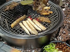 -啊美丽炭火烤肉(滑翔一店)