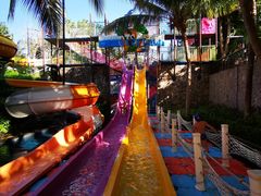 -三亚湾海居铂尔曼度假酒店