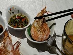 肉肉肉肉肉-领鲜活海鲜榴莲自助火锅(东门店)