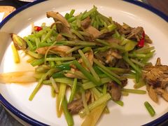 -臻吃客主题餐厅(人民路店)