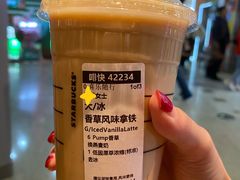 -星巴克臻选(周浦万达店)
