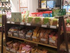 -良品铺子(发展大道复兴一村店)