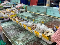 -拉威海鲜市场
