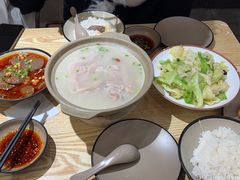 -叁煨蹄花·下饭盐帮菜(人民广场店)