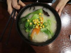 -陕味食族(西小口路店)