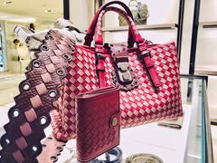 -文艺复兴百货(米兰大教堂广场店)