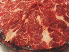 安格斯牛肉-鲜入围煮花胶鸡海鲜火锅