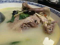 扁尖老鸭汤-三林本帮馆(中林街店)