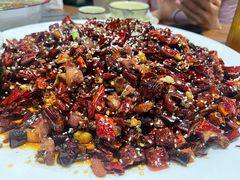 飘香辣子兔-江湖黑大兔(杨家坪店)