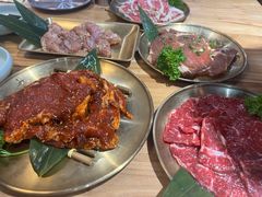 -汉城烤肉·黑金冠(华山路店)
