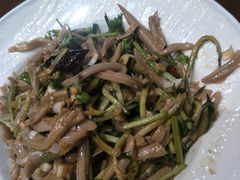 -东口码头·烧鸽子·鱼头泡饼·地方菜(金鹰悦城店)