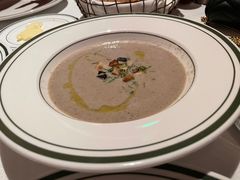 -Wolfgang’s Steakhouse 沃夫冈牛排馆(上海白玉兰广场店)