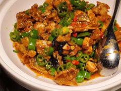 紫苏香辣牛蛙-凤凰湘语·海派湘菜(浦东旗舰店)