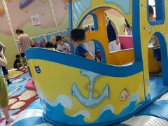 -蒙特利亲子乐园