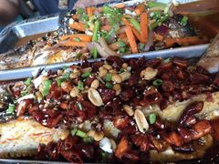 -鸣记脆皮烤鱼·海鲜烤鱼(三八广场店)