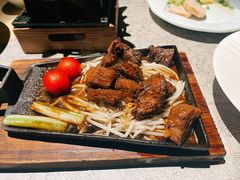 -穹六人间 people 6(岳阳路店)