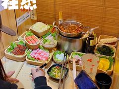 -独食火锅·半米屋台(直营总店)