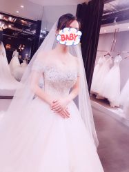 -艾米丽婚纱礼服