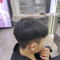 -藤野造型烫发染发