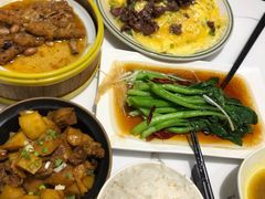 滑蛋牛肉饭-花腩清汤牛腩